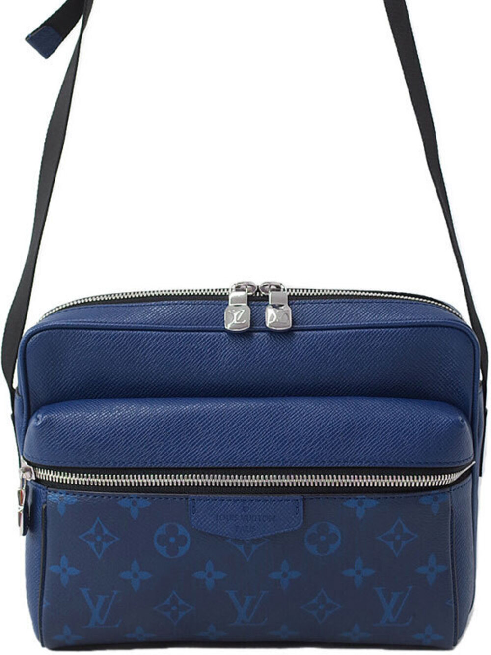 Louis Vuitton Taigarama Outdoor Messenger Shoulder Bag